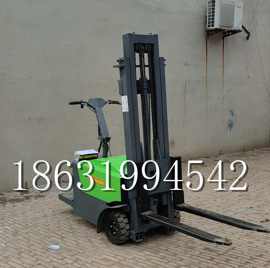 东昌区优程全电动叉车插腿式堆高车液压装卸车1.5吨升高小型站驾式铲车